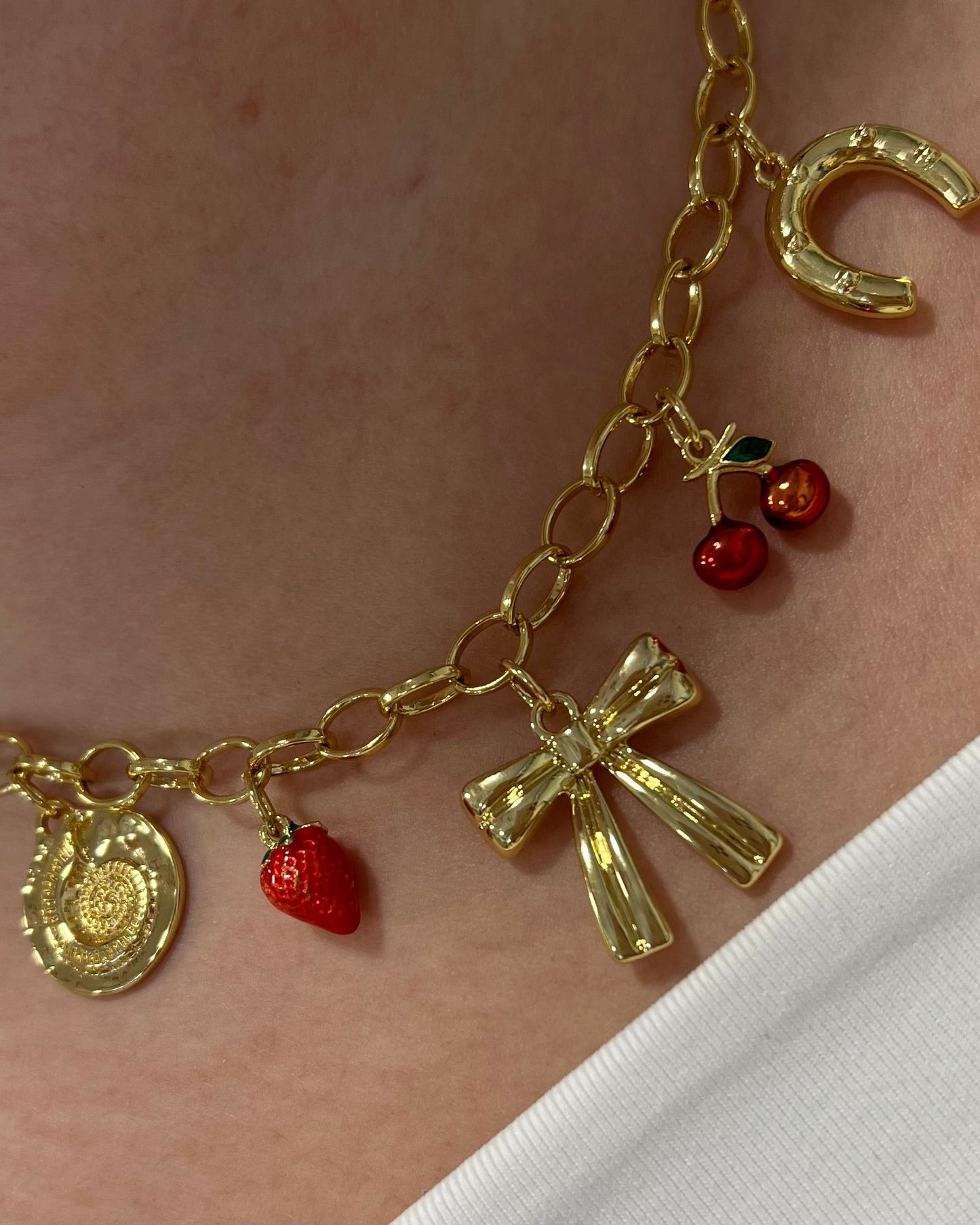 Bows Pendants (Gold)