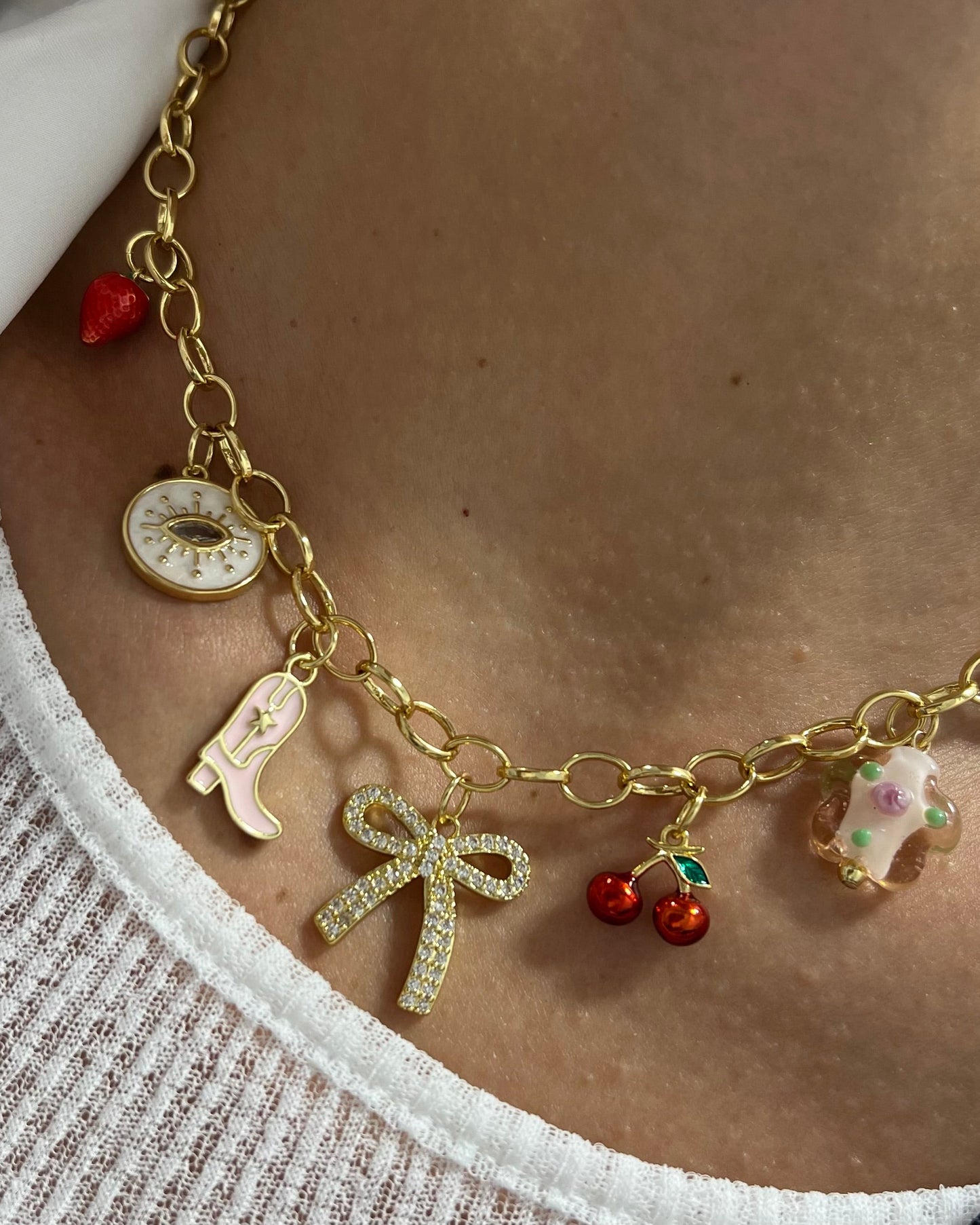 Bows Pendants (Gold)