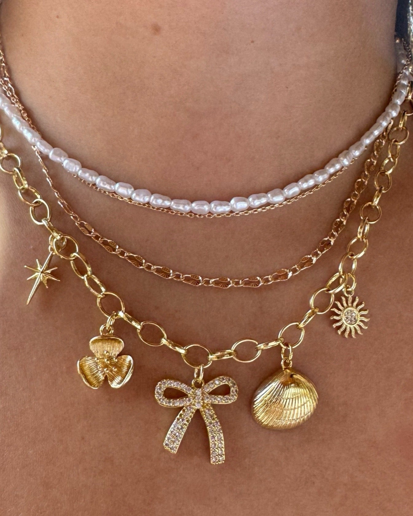 Bows Pendants (Gold)