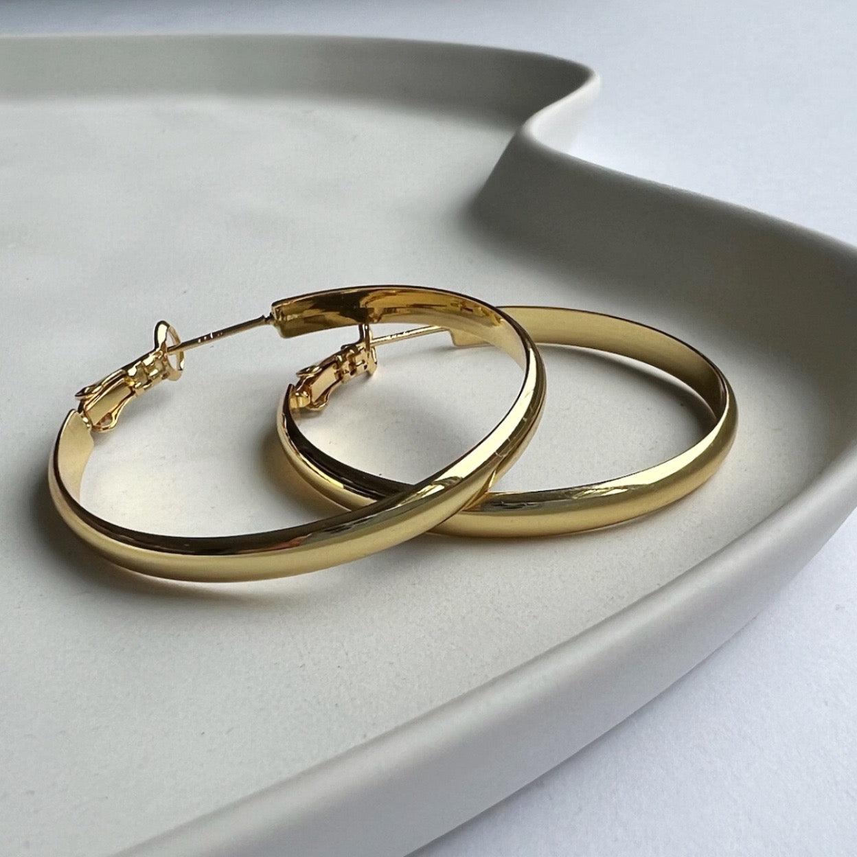 Capucine Hoops
