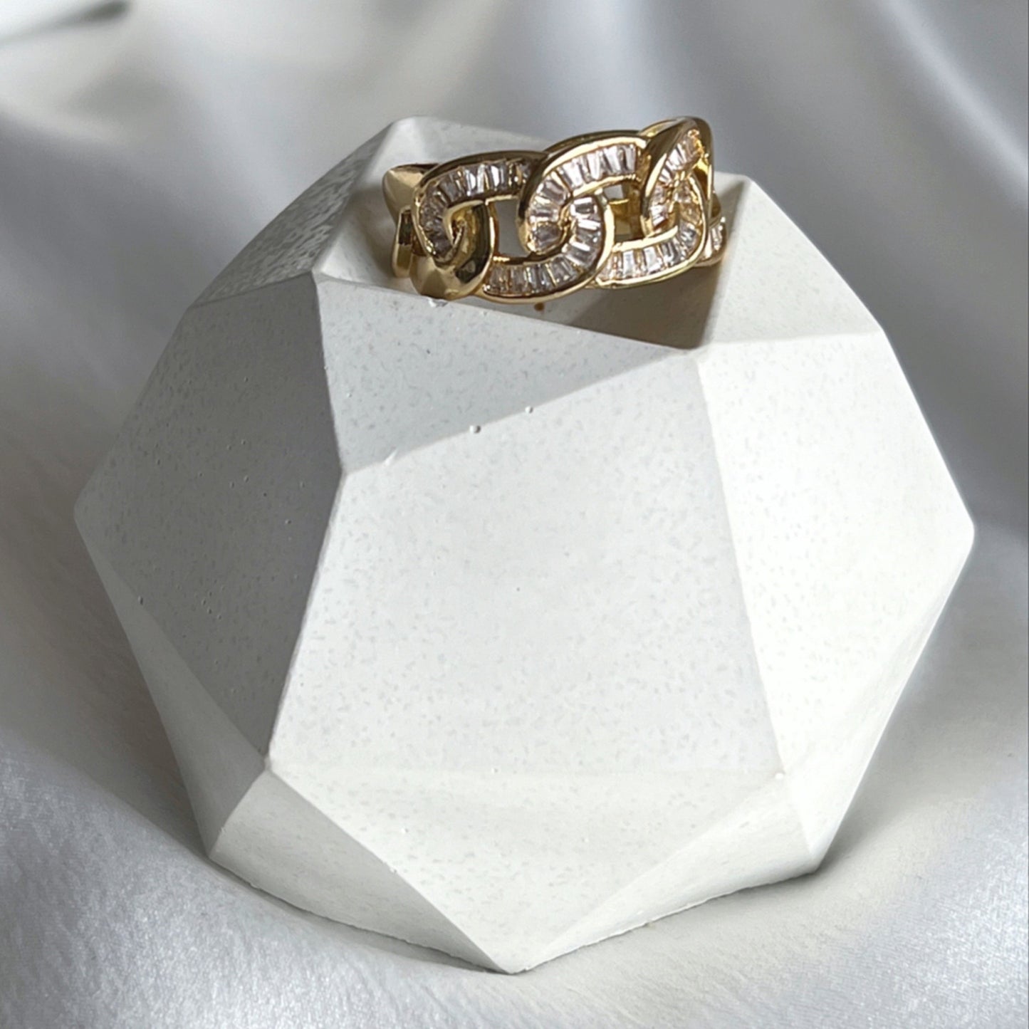 Crystal Chain Ring