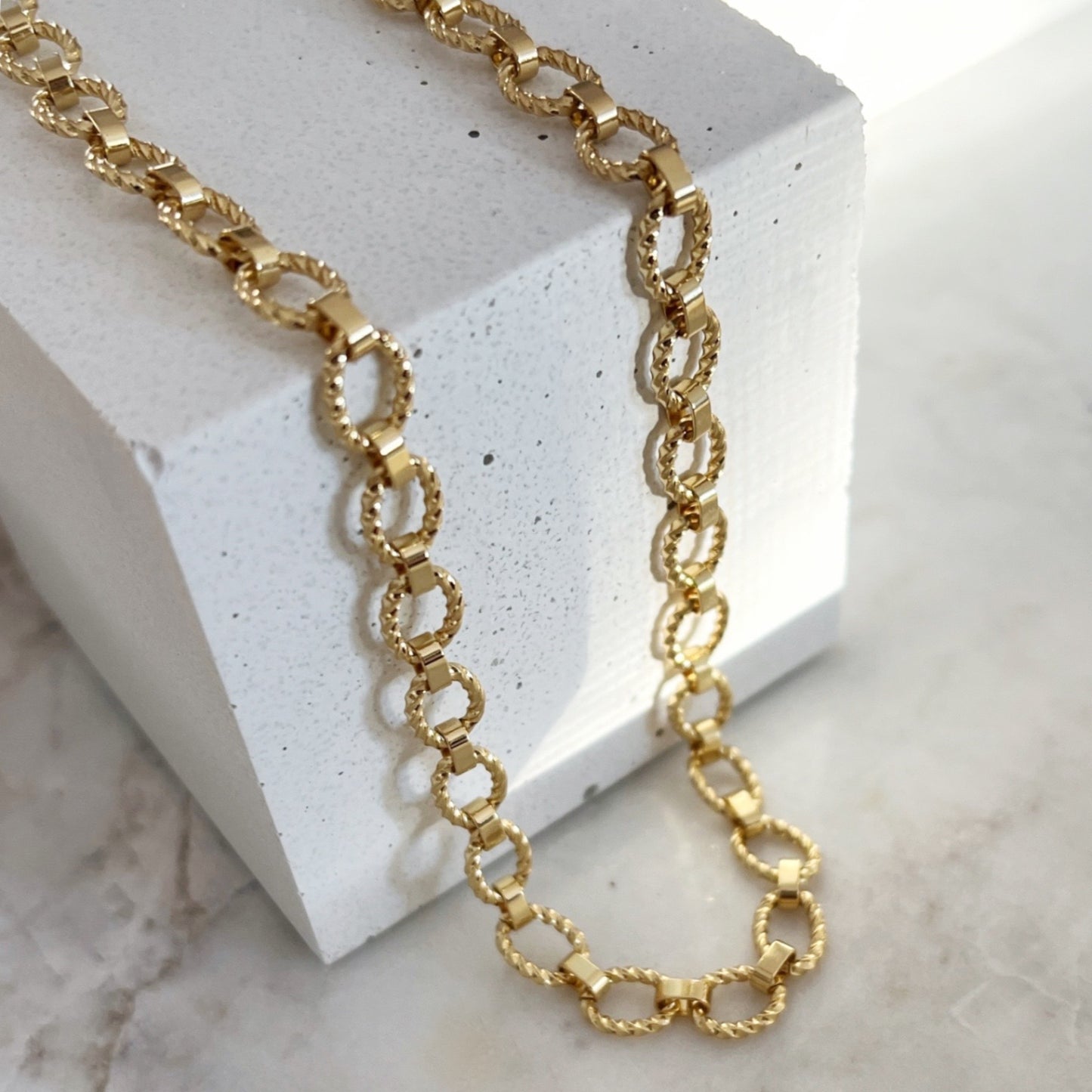 Chunky Twist Chain