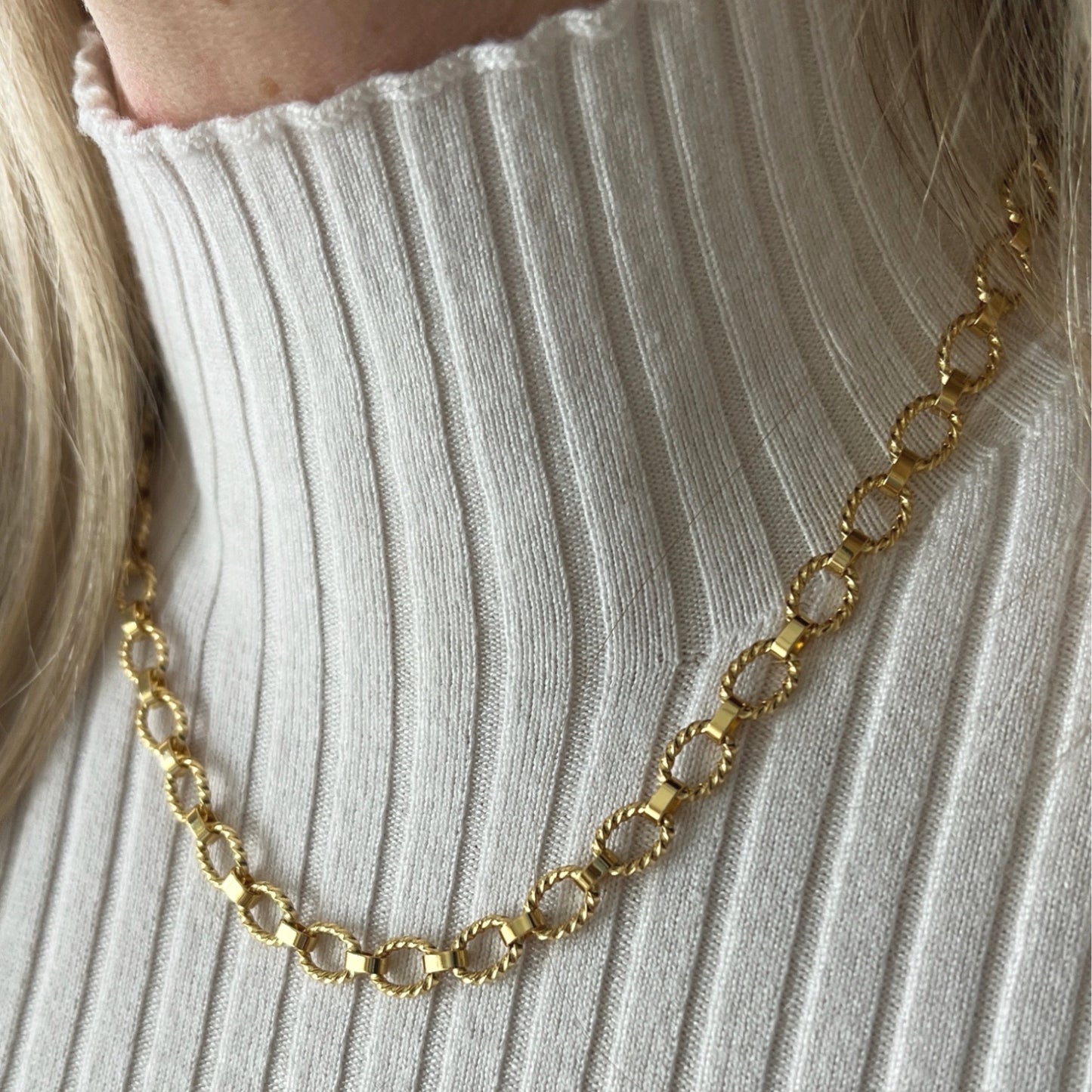 Chunky Twist Chain