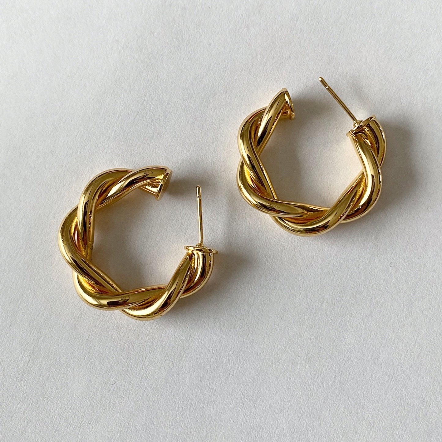 Twist Hoops