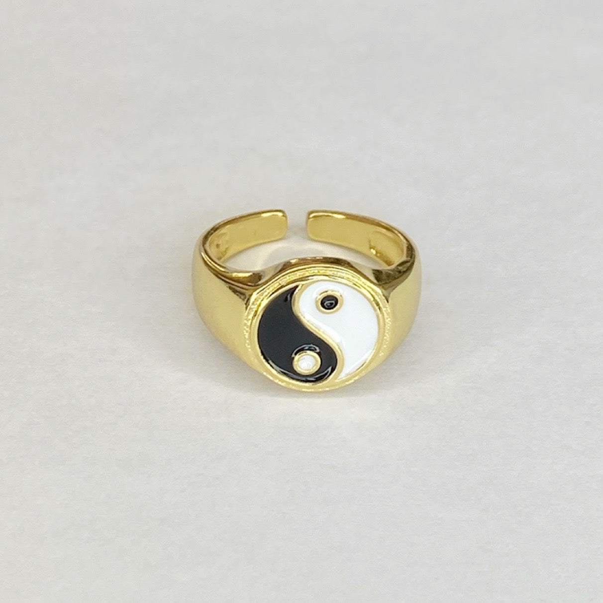 Yin Yang Ring