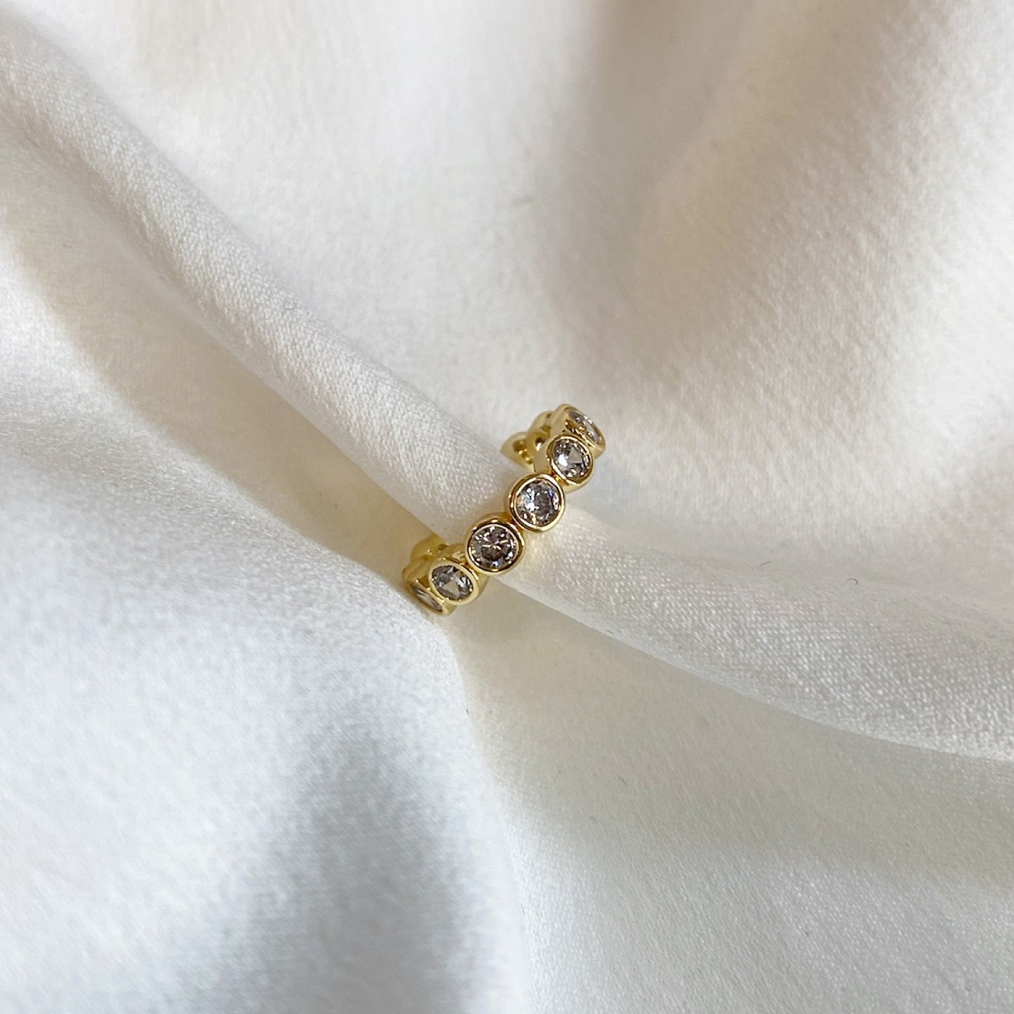 Bezel Ear Cuff
