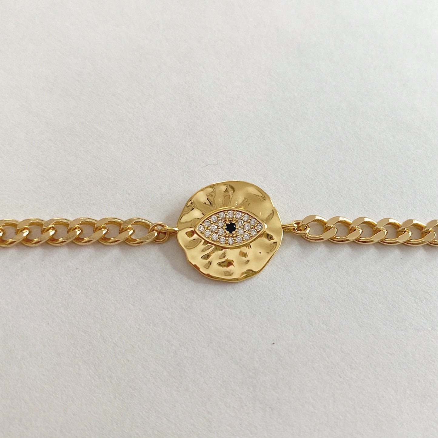 Eye Choker