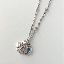 Load image into Gallery viewer, Coquina Necklace - Silver