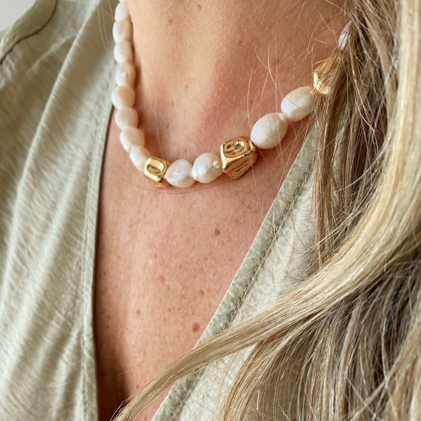 Buy Mix Shaped Chunky Pearl Necklac, Silver and Gold Plated Pearl Chain  Necklace, White Pearl Fashion Necklace, Pearl Wedding Jewelry Online in  India - Etsy