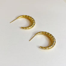 Charger l&#39;image dans la galerie, Boucles D&#39;oreilles Croissant